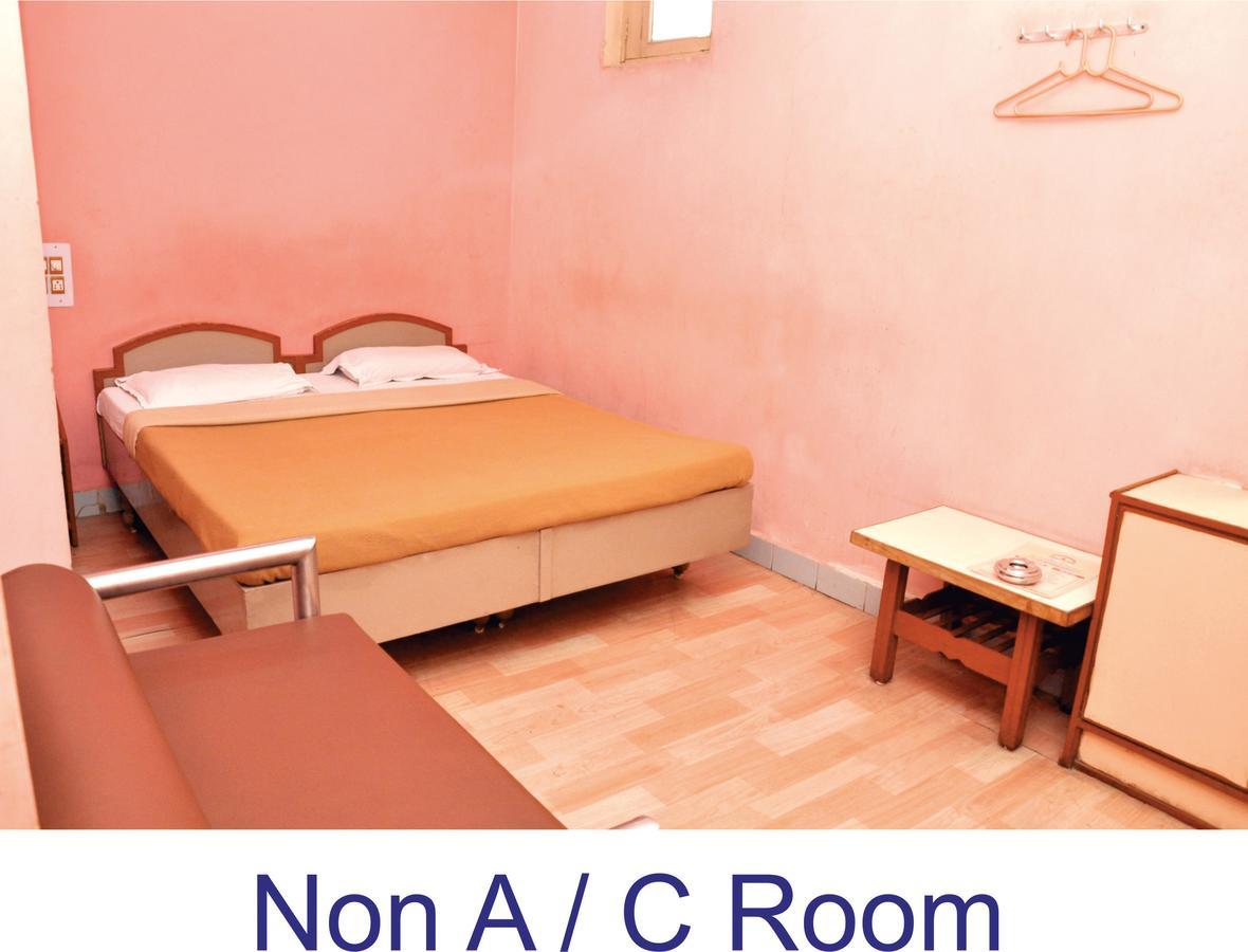 Hotel Baba Rajkot Dış mekan fotoğraf