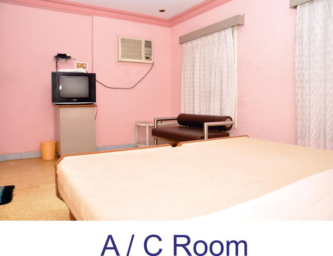 Hotel Baba Rajkot Dış mekan fotoğraf